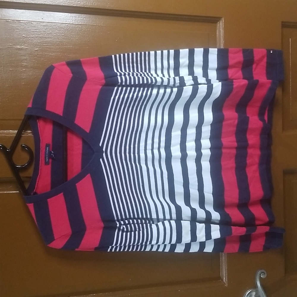 Womens Size Medium Tommy Hilfiger V NECK TRIPED SWEATER EXCELLENT condition 100%